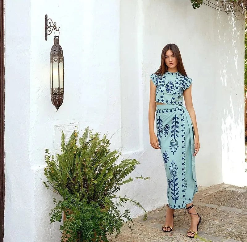Solstice Vine Embroidered Set