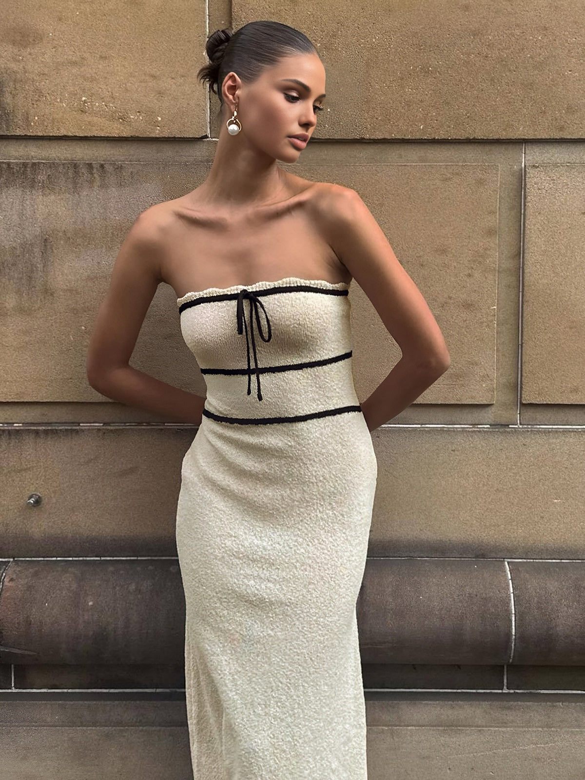 Capri Contrast Tie-Front Midi Dress