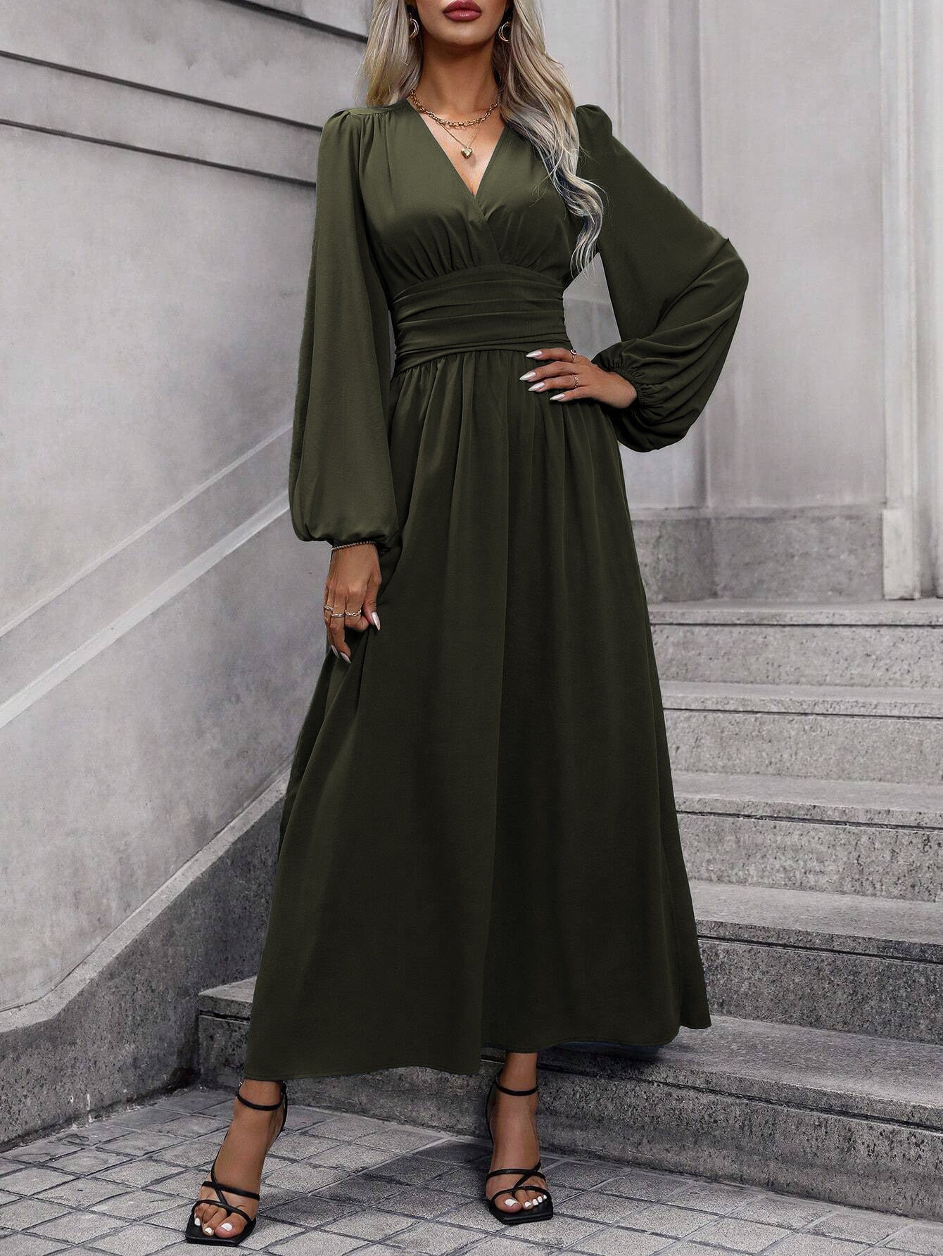 Women's Maxi Dress - Elegant V-Neck - Long Sleeve - Comfortable Fit