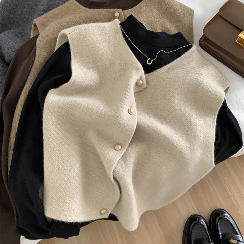 Everlow Button Knit Vest