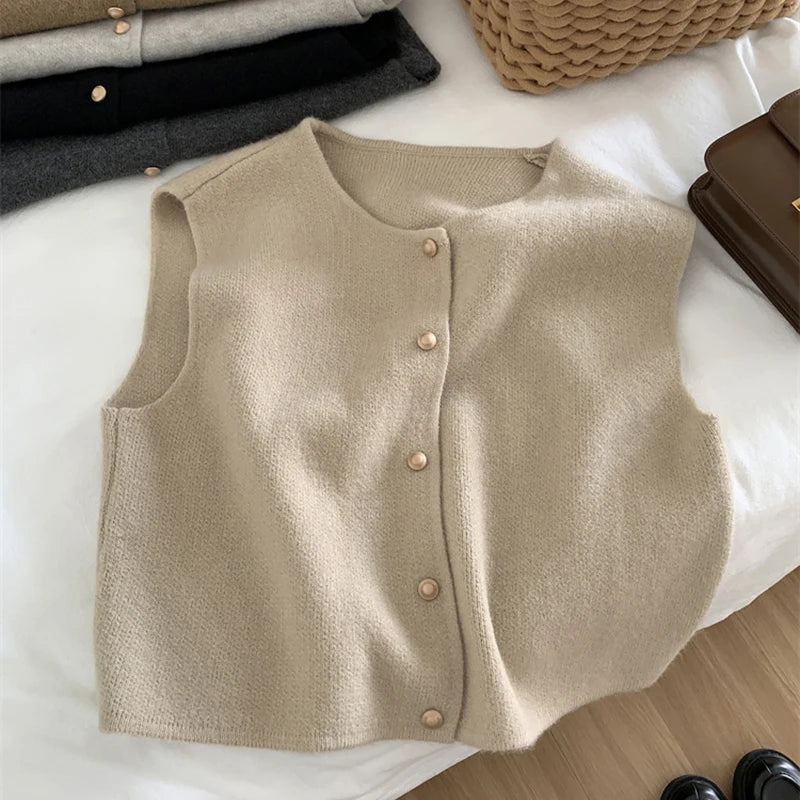 Everlow Button Knit Vest