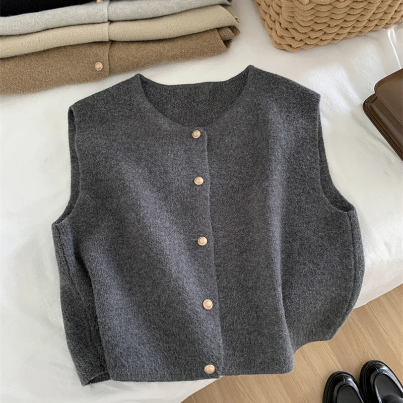 Everlow Button Knit Vest