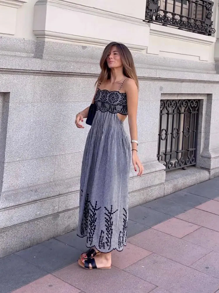 Marseille Days Embroidered Midi Dress